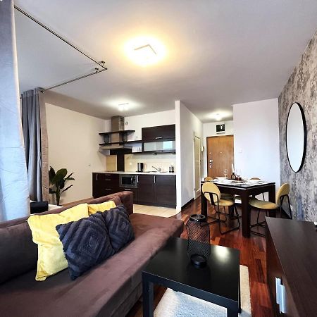 Jagielly Apartment ~ Self Check-In 24H ~ Parking & Lift Breslavia Exterior foto
