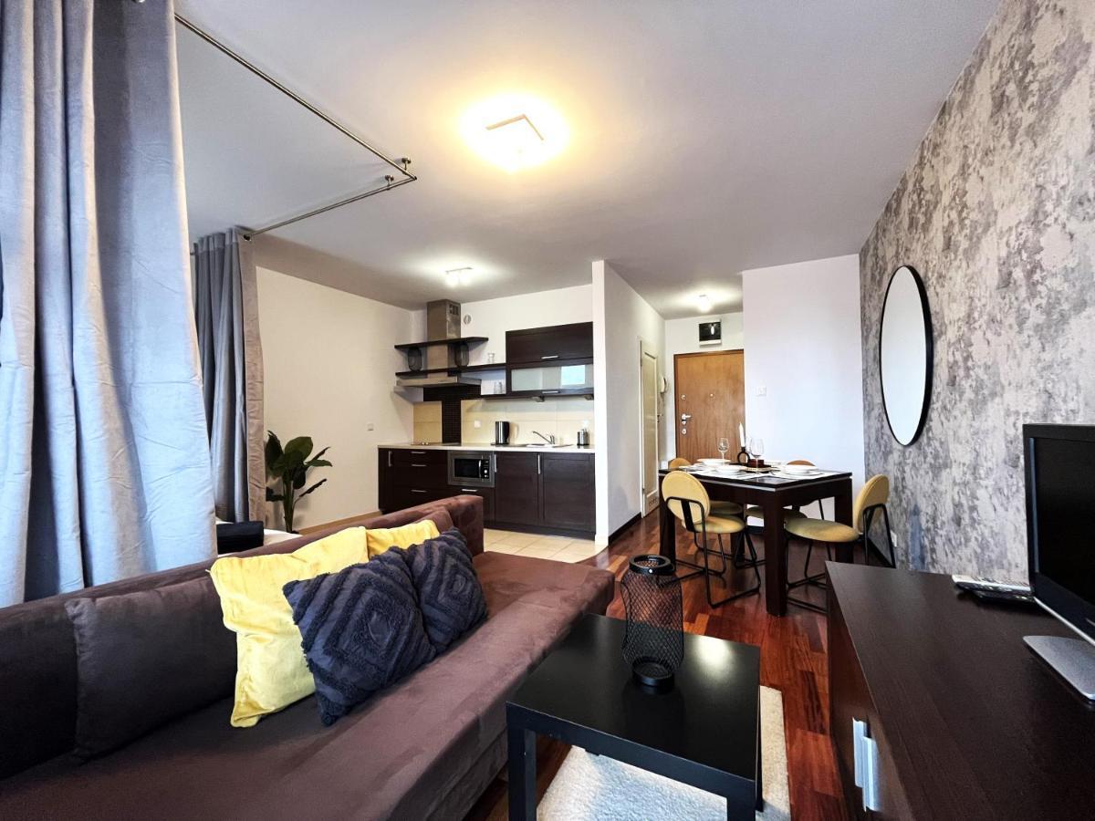 Jagielly Apartment ~ Self Check-In 24H ~ Parking & Lift Breslavia Exterior foto